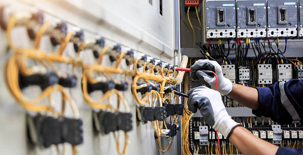 Professional Electrician technician working in Vale, OR